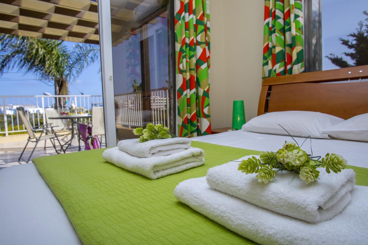 Ayia Napa Tropical Beach Villa Agia Napa Exterior foto